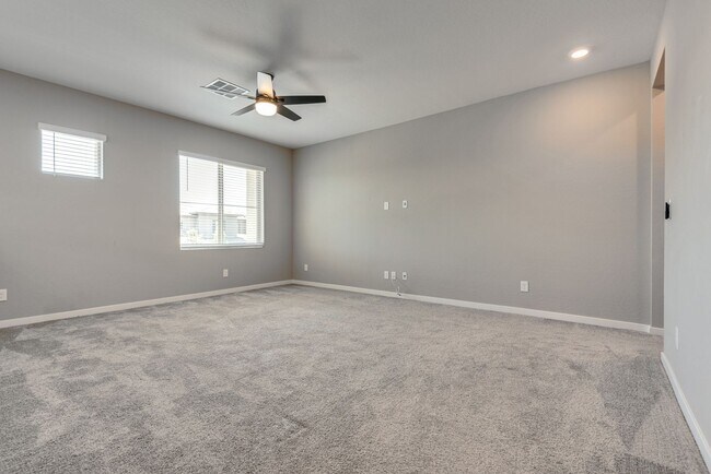 Building Photo - Luxury Summerlin North Home with Private Pool