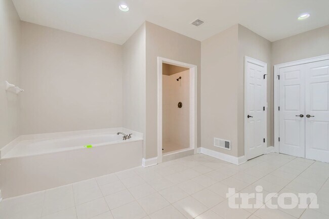 Building Photo - 113 Accolade Pkwy