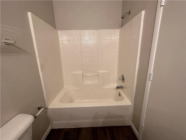 Building Photo - Delightful Henderson Condo with Large Back...