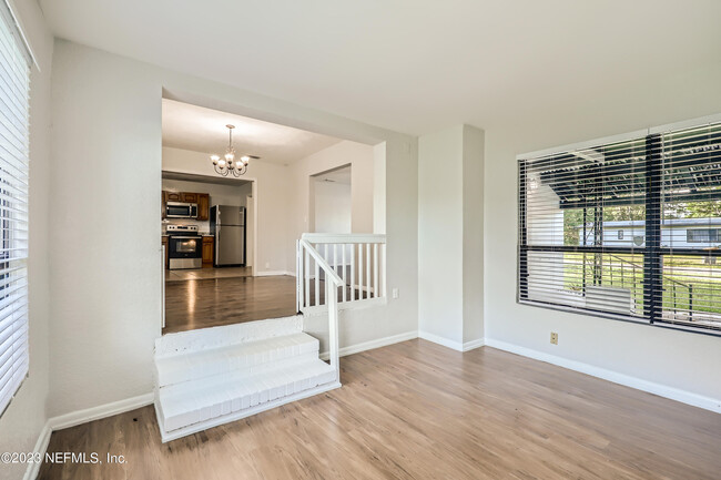 Building Photo - 6371 Sauterne Dr