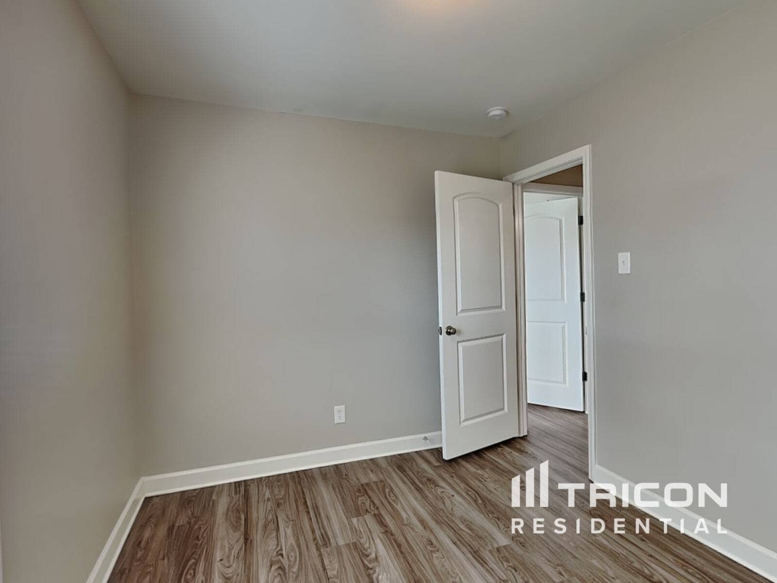 Building Photo - 112 Maple Crest Dr