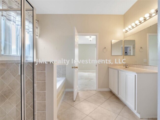 Building Photo - 5 bedroom 3.5 bath home in Stevens Plantat...