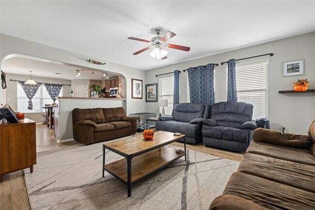 Building Photo - 3204 Barksdale Dr