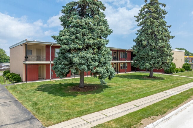 Building Photo - Wildwood Apartments