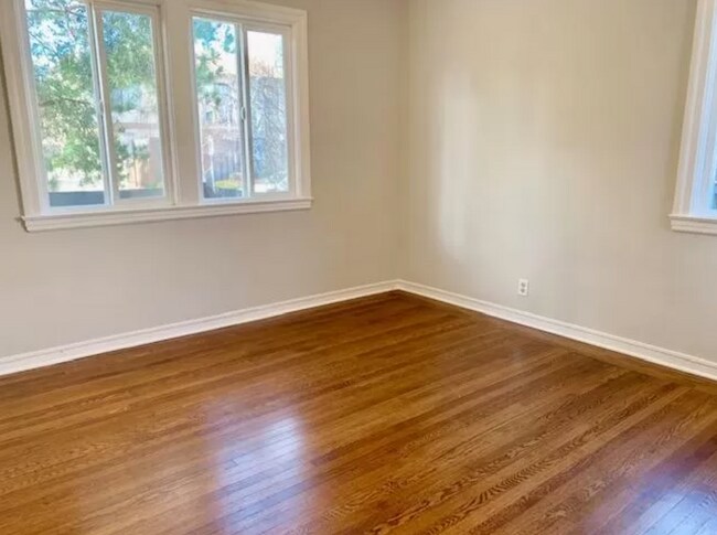 Bedroom - 1118 Chula Vista Ave