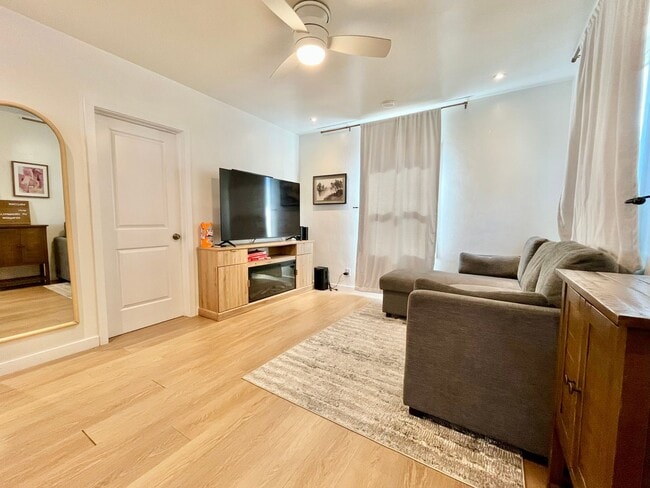 Building Photo - Charming 2 Bedroom, 1 Bathroom Home in Arroyo Grande