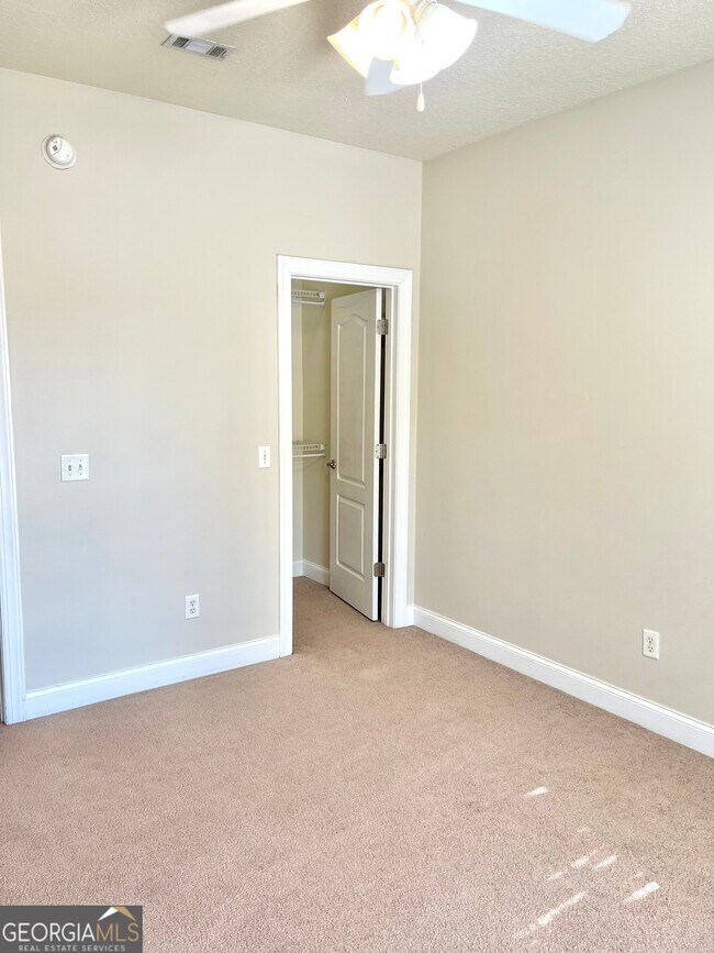 Building Photo - 36 Coastal Walk