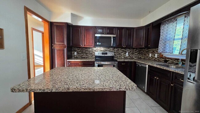 Building Photo - 127 Ursini Dr