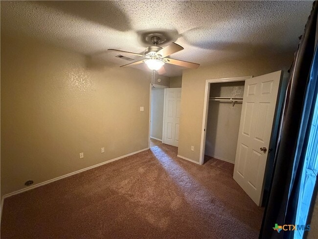 Building Photo - 2207 Waterfall Dr