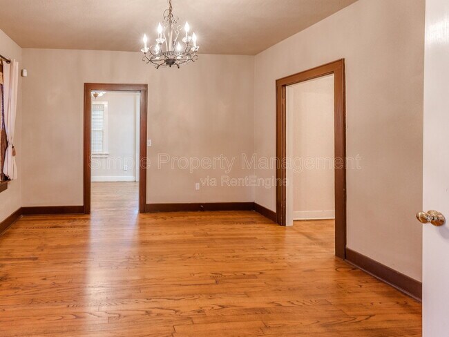 Building Photo - 2605 NW 24th St