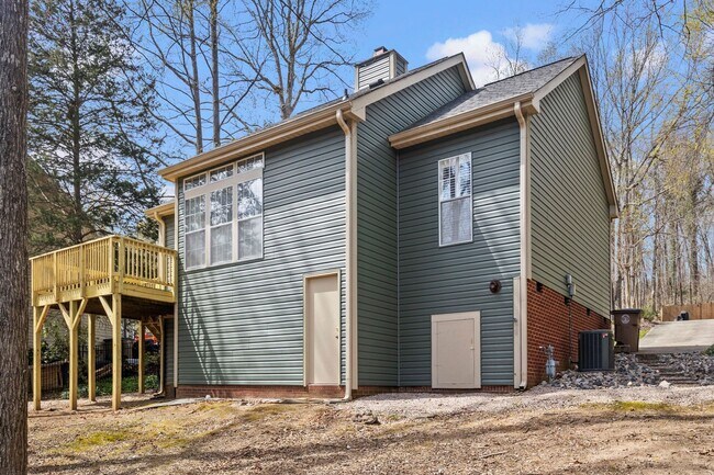 Building Photo - Great Wake Forest Location