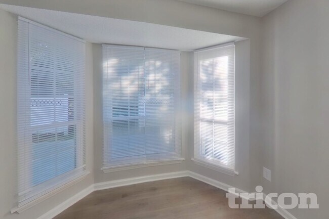 Building Photo - 10334 Creswell Ct