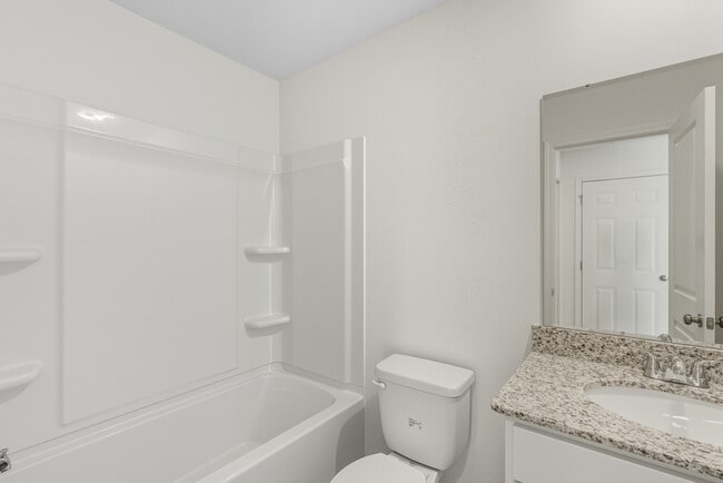 Building Photo - Viking Cove 30