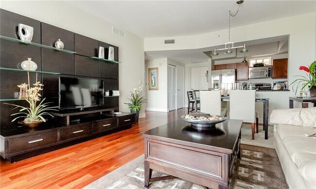 Building Photo - 7270 SW 88th St
