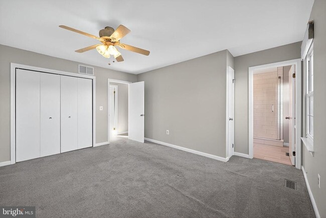 Building Photo - 7850 Greengate Way