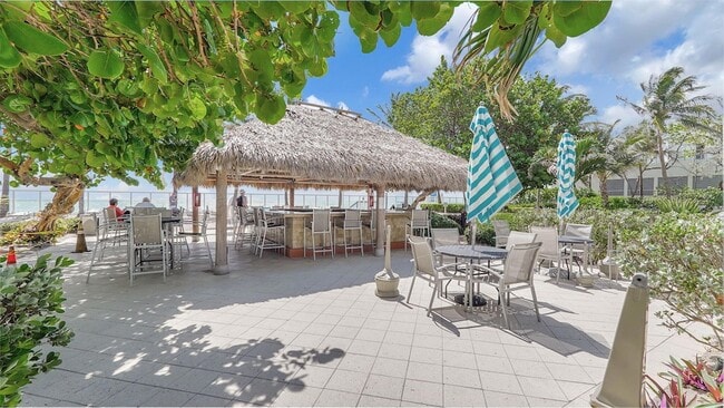 Building Photo - 3000 S Ocean Dr