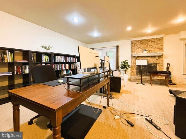 Building Photo - 2179 Wolftrap Ct