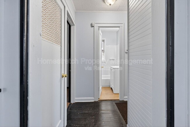 Building Photo - 7160 Beulah Ave