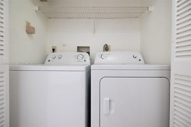 Building Photo - 11163 Chandler Dr