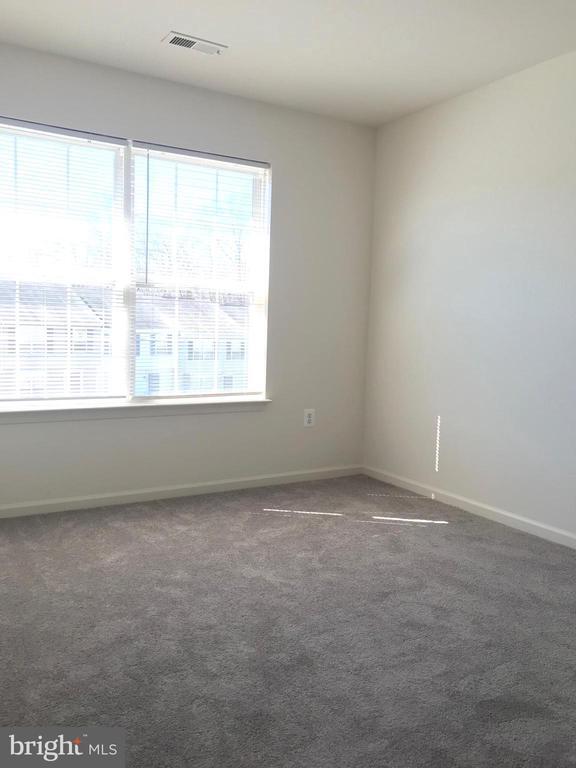 Building Photo - 201 Merrill Ct