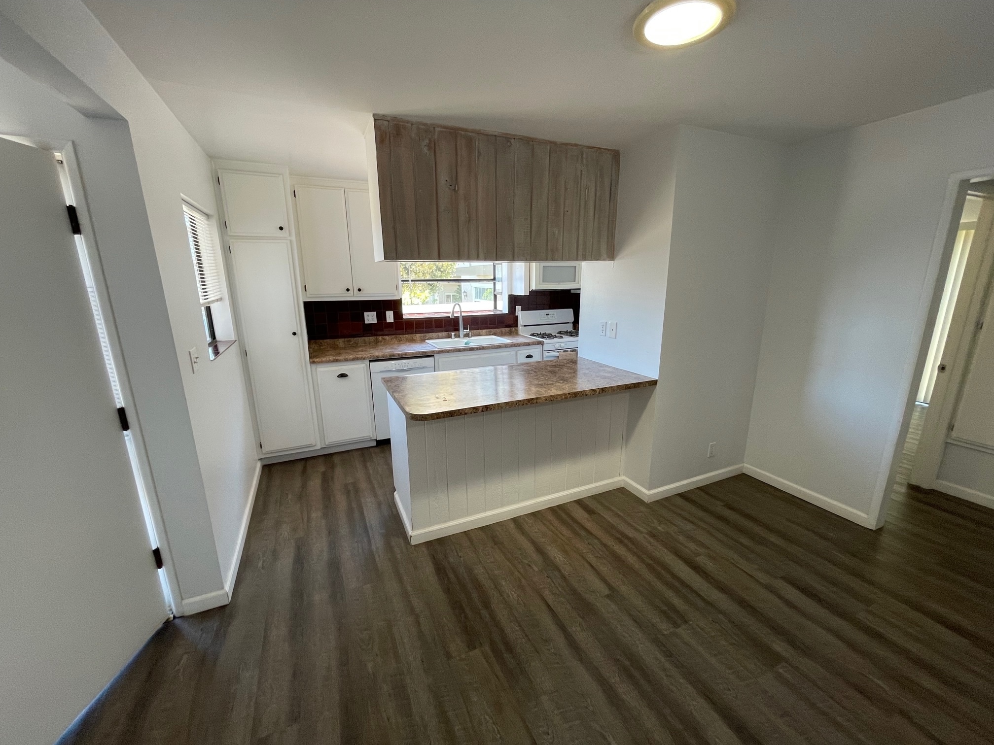 Building Photo - 1816 Marshallfield Ln