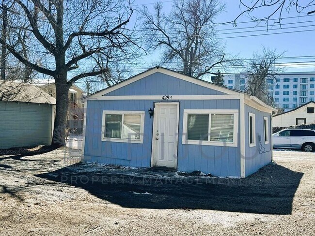 Building Photo - 427-431 E. Bijou St.