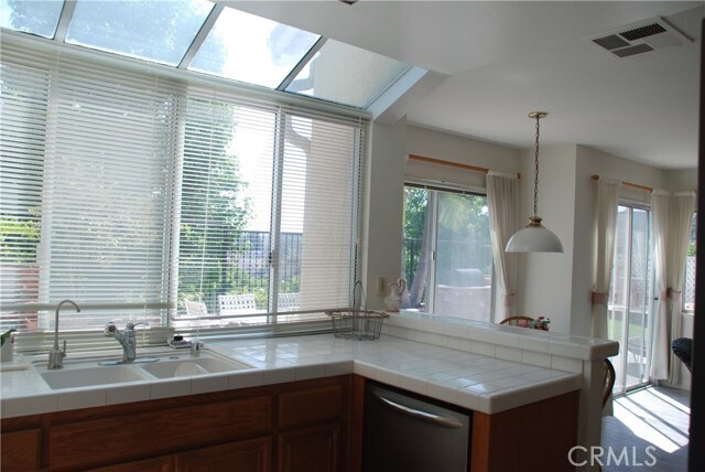 Building Photo - 16236 Peppertree Ln