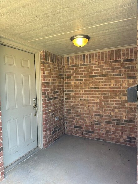 Building Photo - 3605 NW 51st St