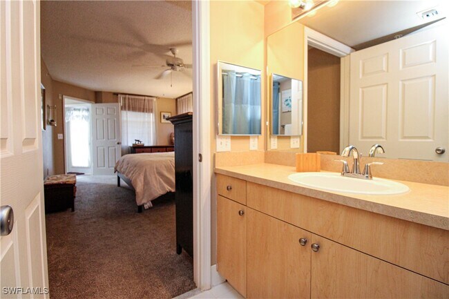 Building Photo - 8659 River Homes Lane