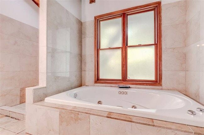 Building Photo - 208 Westhaven Dr