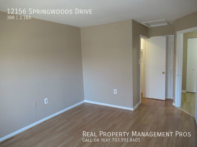 Building Photo - New Paint