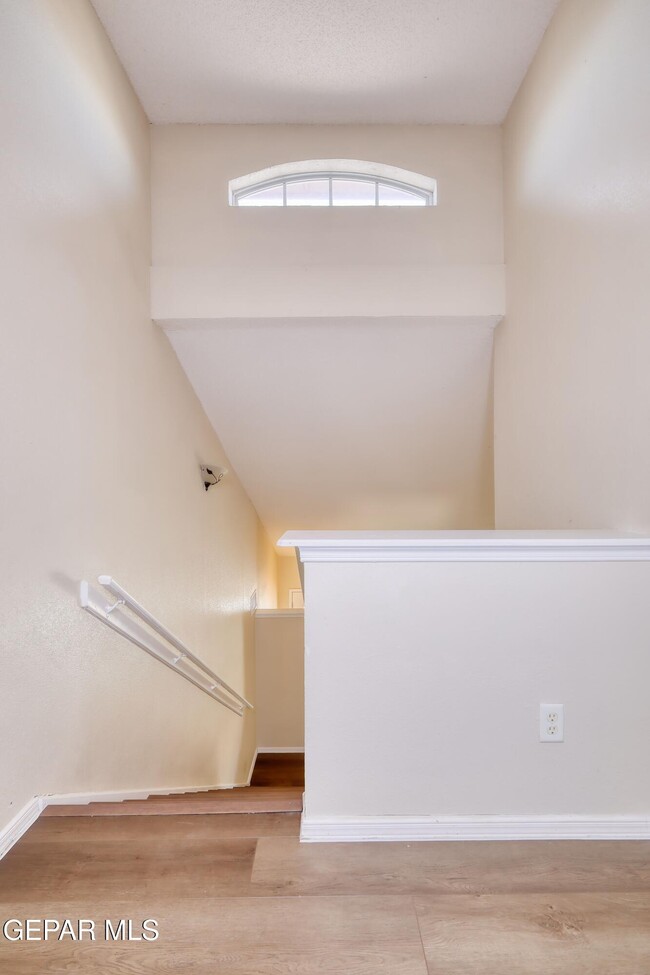 Building Photo - 3104 Tierra Paola Ln