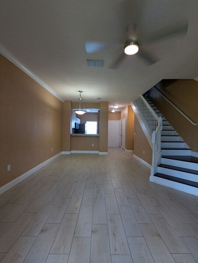 Building Photo - 2 Bedroom / 2.5 Bathroom Townhome – Magnolia Place