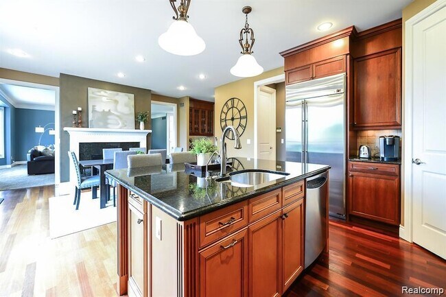 Building Photo - 51341 Park Pl Dr