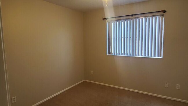Building Photo - 5-bedroom in the heart of Gilbert