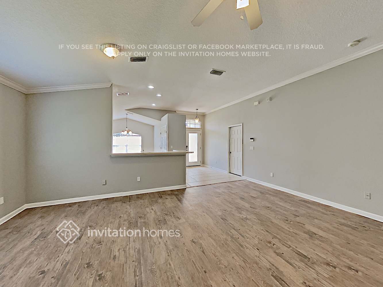 Building Photo - 1800 Ferncreek Dr