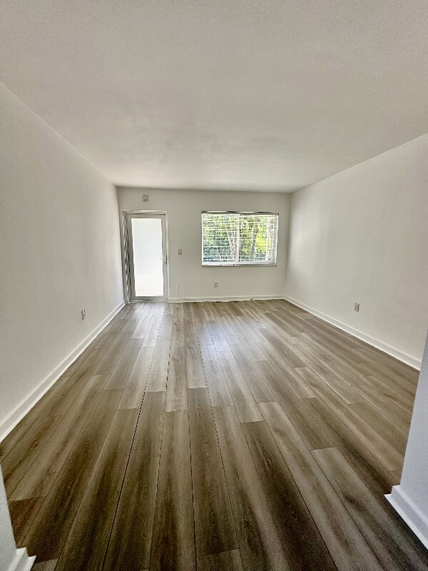 Building Photo - 631 NE 72nd Terrace