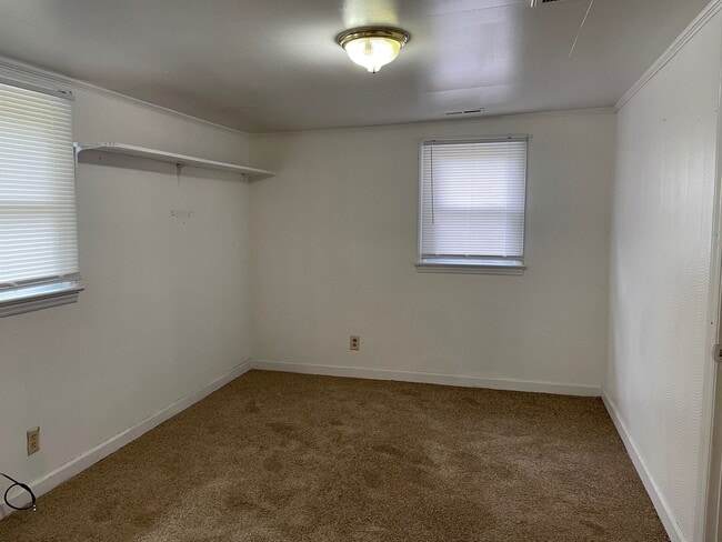 Building Photo - 2 bdrm singlewide with additions