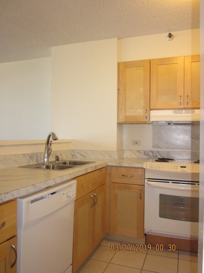 Building Photo - Updated Unit w/Ocean View at Windward Pass...