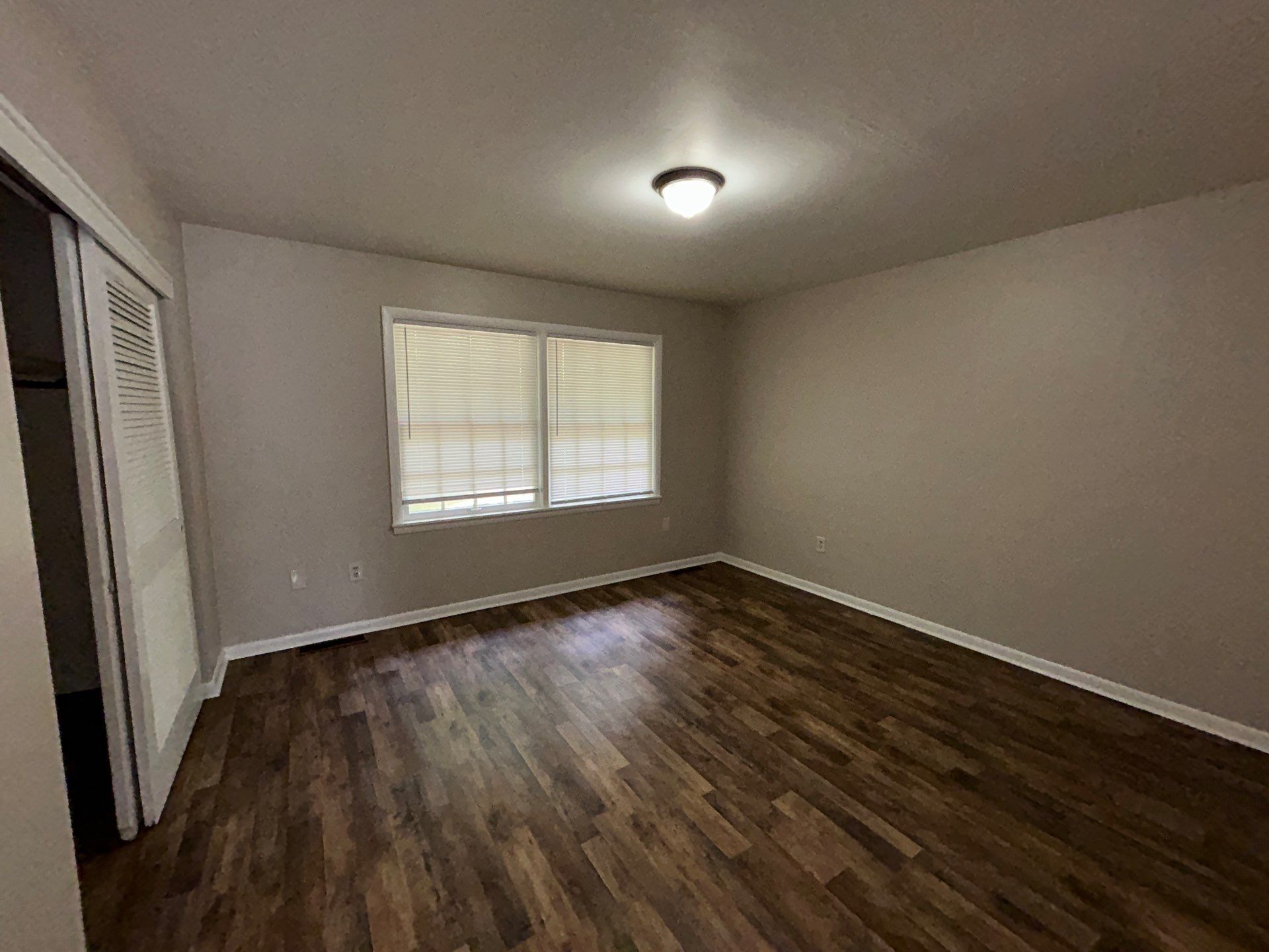Building Photo - 37 Willa Dr