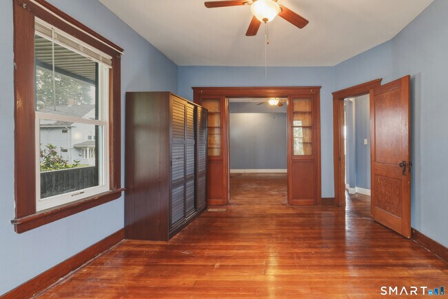 Building Photo - 44-46-46 Perry Hill Rd