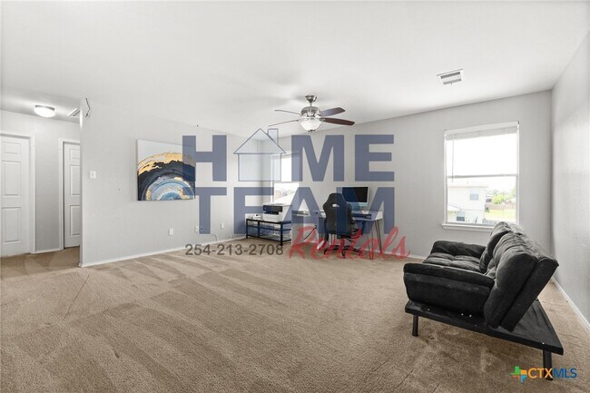 Building Photo - 504 E Little Dipper Dr