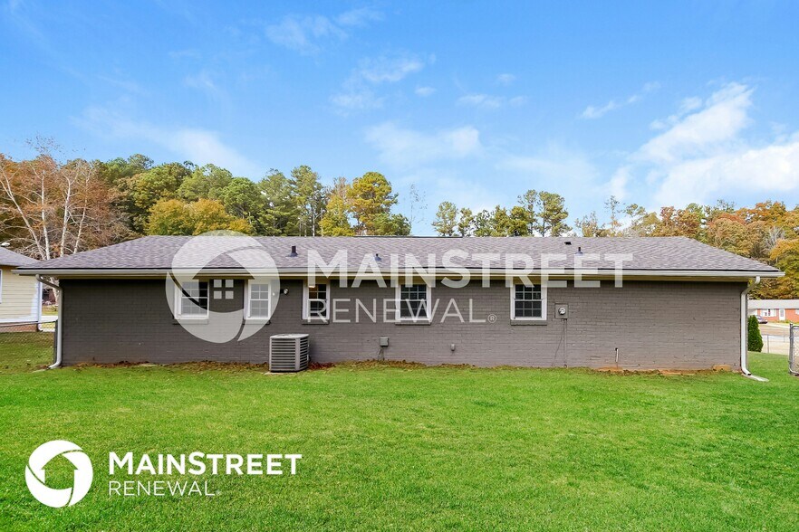 Building Photo - 3405 Ridgecrest Dr