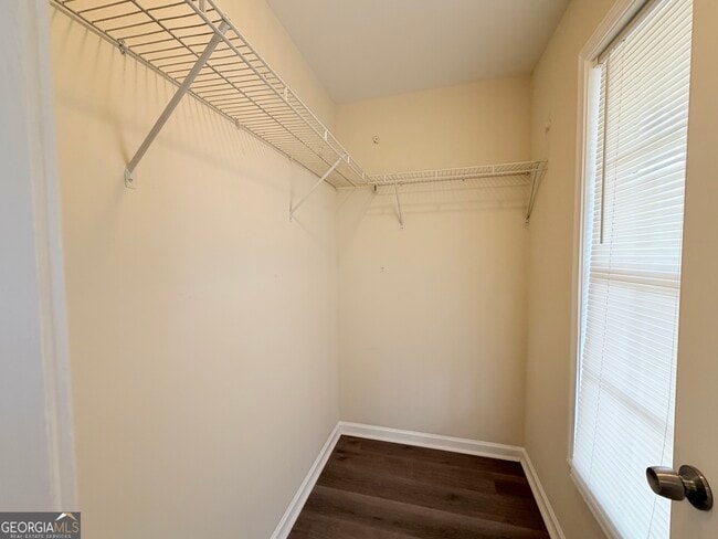 Building Photo - 109 Vine St NW