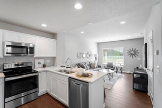 Building Photo - 2228 Hazeltine Pl