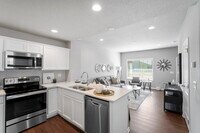 Building Photo - 2228 Hazeltine Pl