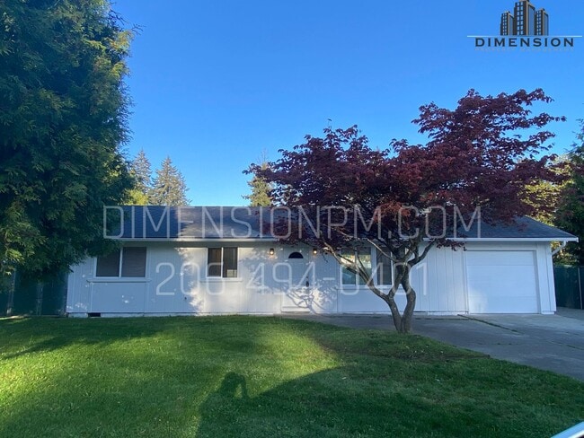 Building Photo - Ready to Move in Refreshed Ramber!