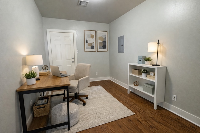 Building Photo - 1823 NW 38th St