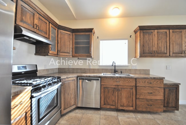 Building Photo - 47 S 2nd E