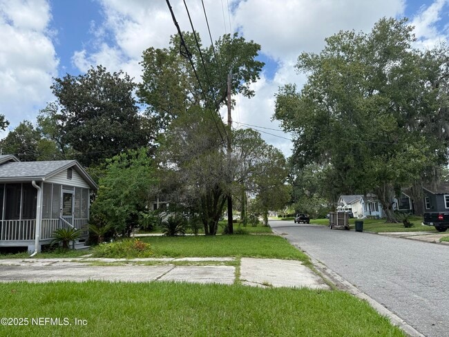 Building Photo - 4012 Myra St